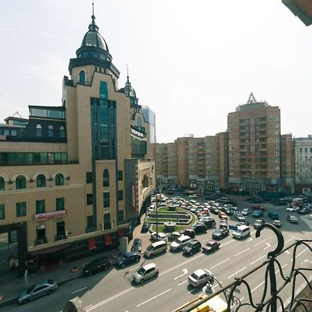 Apartment Arena City Loft Kiev Buitenkant foto