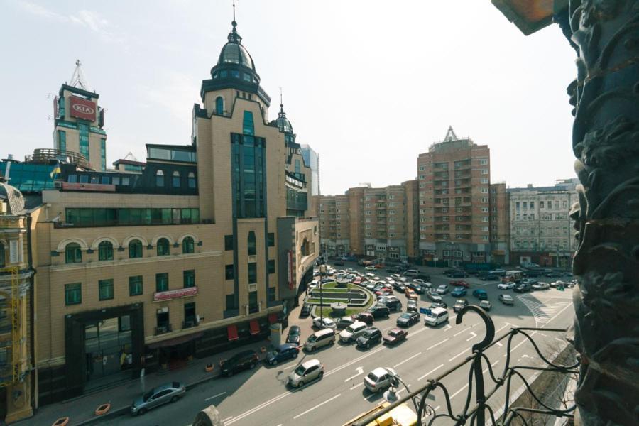 Apartment Arena City Loft Kiev Buitenkant foto