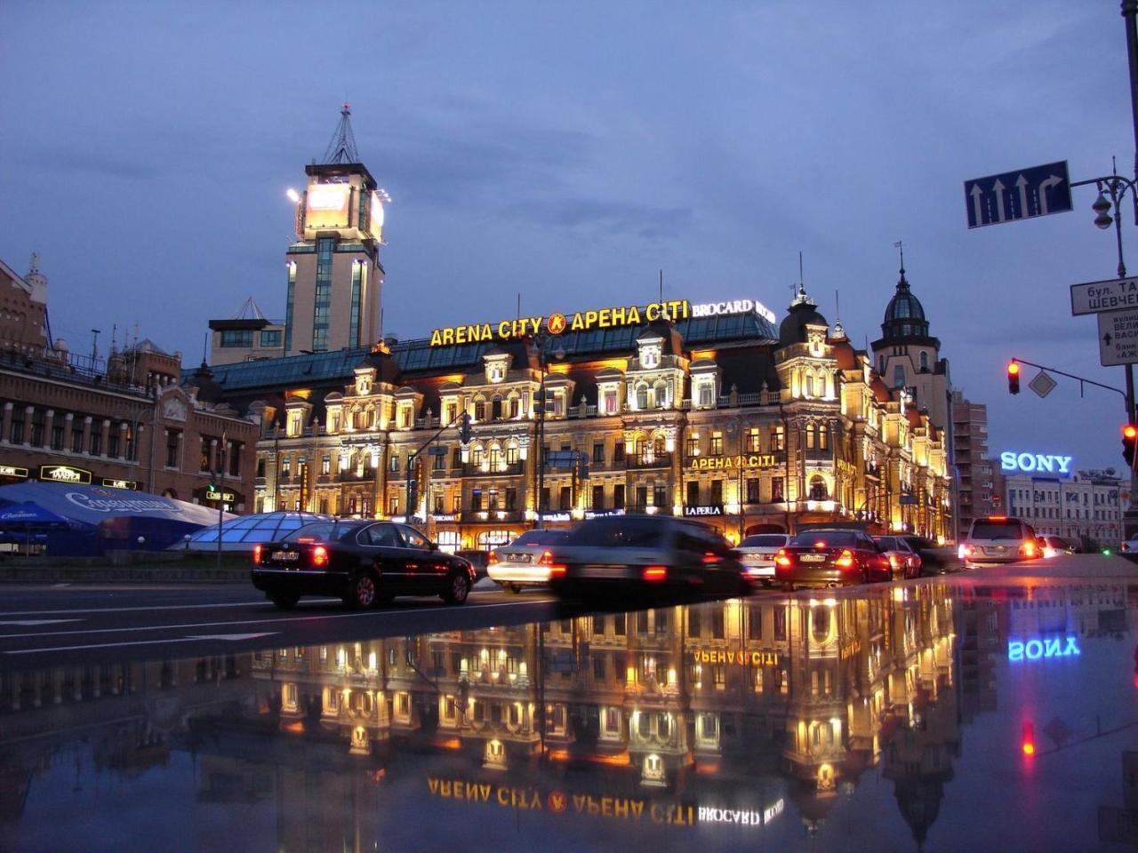 Apartment Arena City Loft Kiev Buitenkant foto